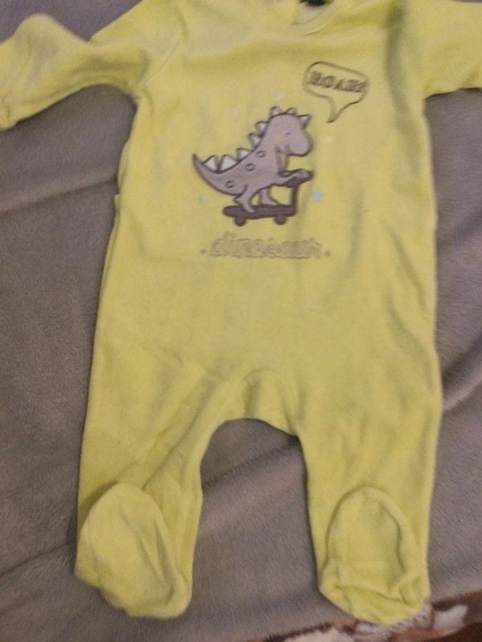 grenouillère 6 mois tbe kiabi tbe mixte