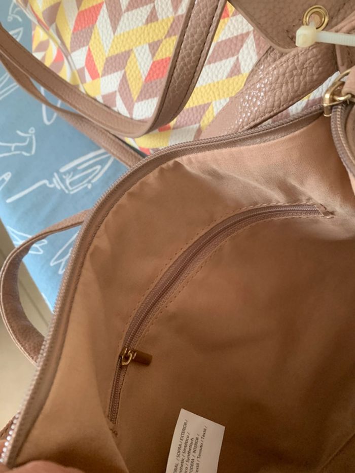 Cabas et sa pochette assortie simili cuir très sympa deux sac en un - photo numéro 3