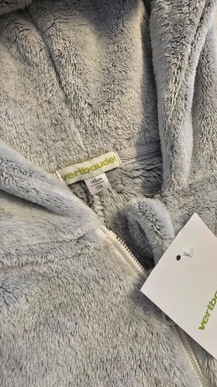 (Neuf non porté) 🏷🥰😍🩷 surpyjama 10 ans fille 🩷😍🥰.(ferme) - photo numéro 4