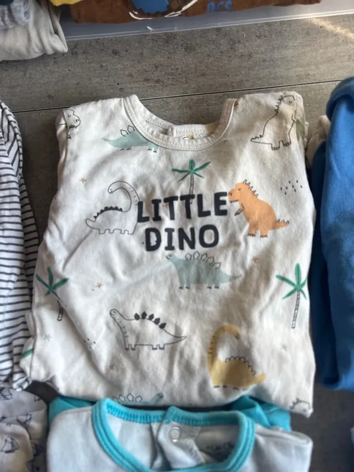Lot pyjama été 3 mois - photo numéro 4