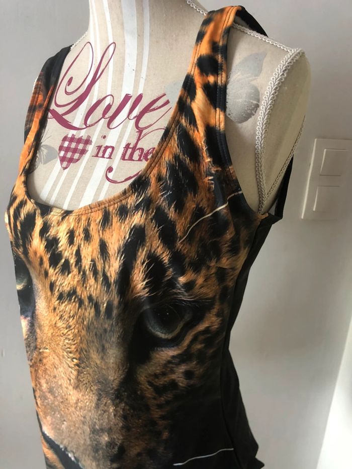 Sublime maillot de bain motif tête de léopard taille 42 très bon état - photo numéro 6
