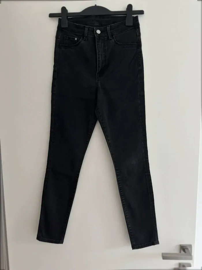 Jean skinny noir taille 34