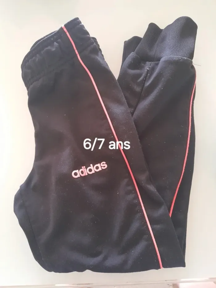 Jogging fille 6/7 ans