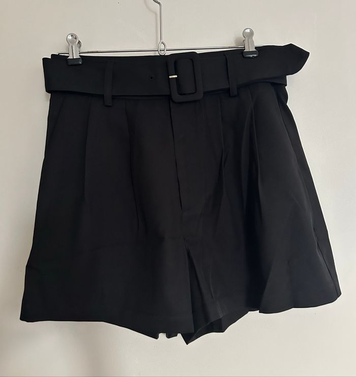 Ensemble Rihoas taille M short noir taille haute et gilet top en maille crème - photo numéro 6