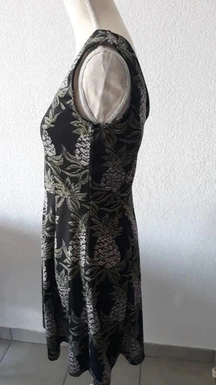 robe d'été taille S/36 H&M très bon état - photo numéro 3