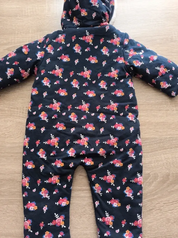 Combinaison fleurie sans pieds 9 mois  weekend à la mer - photo numéro 7