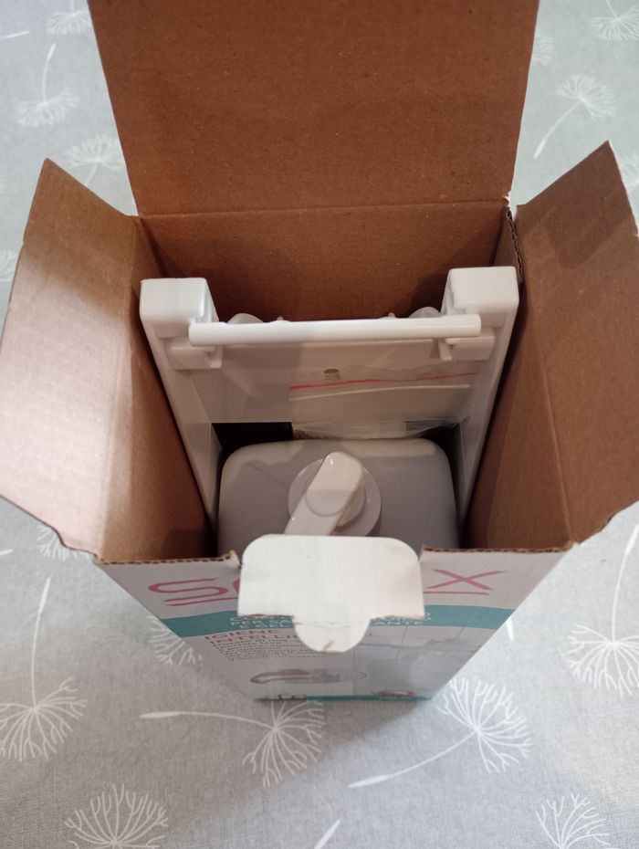 Distributeur de savon - photo numéro 4