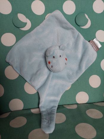 Bebe9 - doudou hippo bleu attache tetine