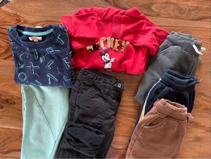 Lot hiver garçon 5 pantalons, 2 sweats, 5 ans