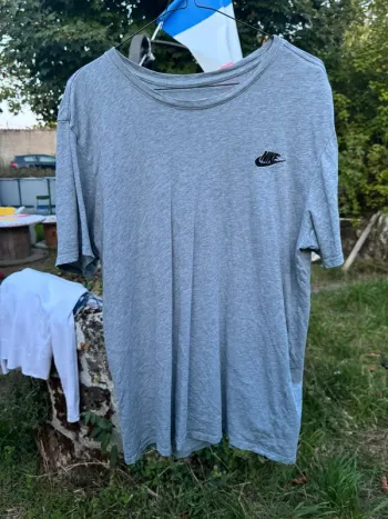 T shirt gris Nike basique