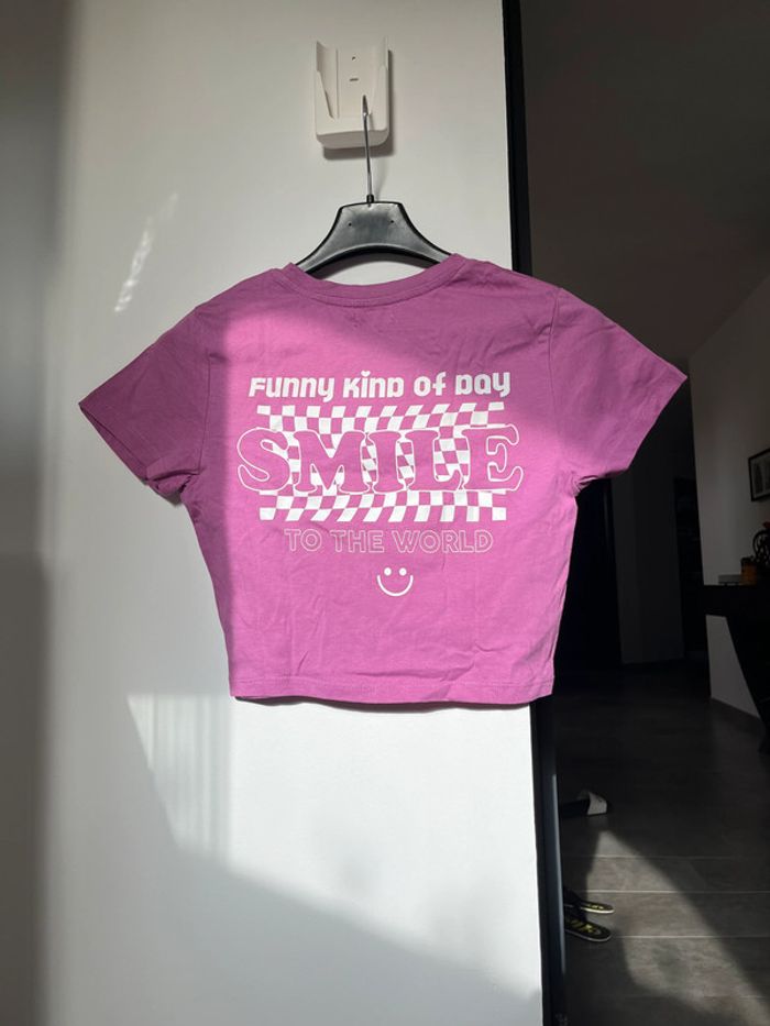 T-shirt court