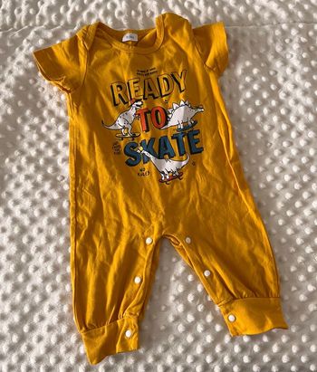 Combinaison pyjama taille 0-3 mois