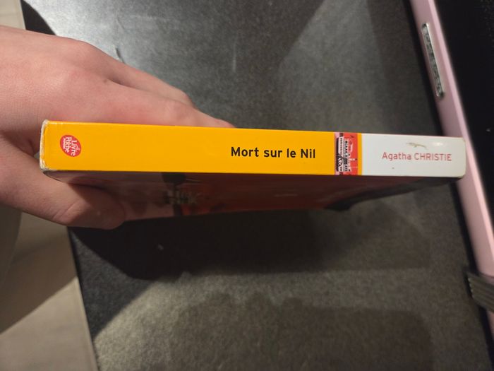 Livre mort sur le nil - photo numéro 3