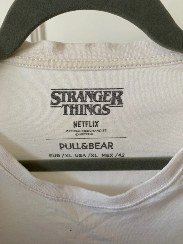 T-shirt imprimé Stranger Things blanc femme - Taille XL Pull&bear - photo numéro 3