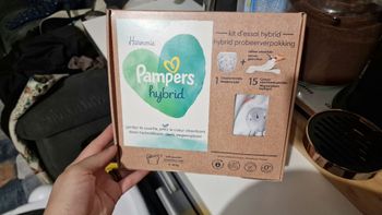 3 cartons pampers harmonie