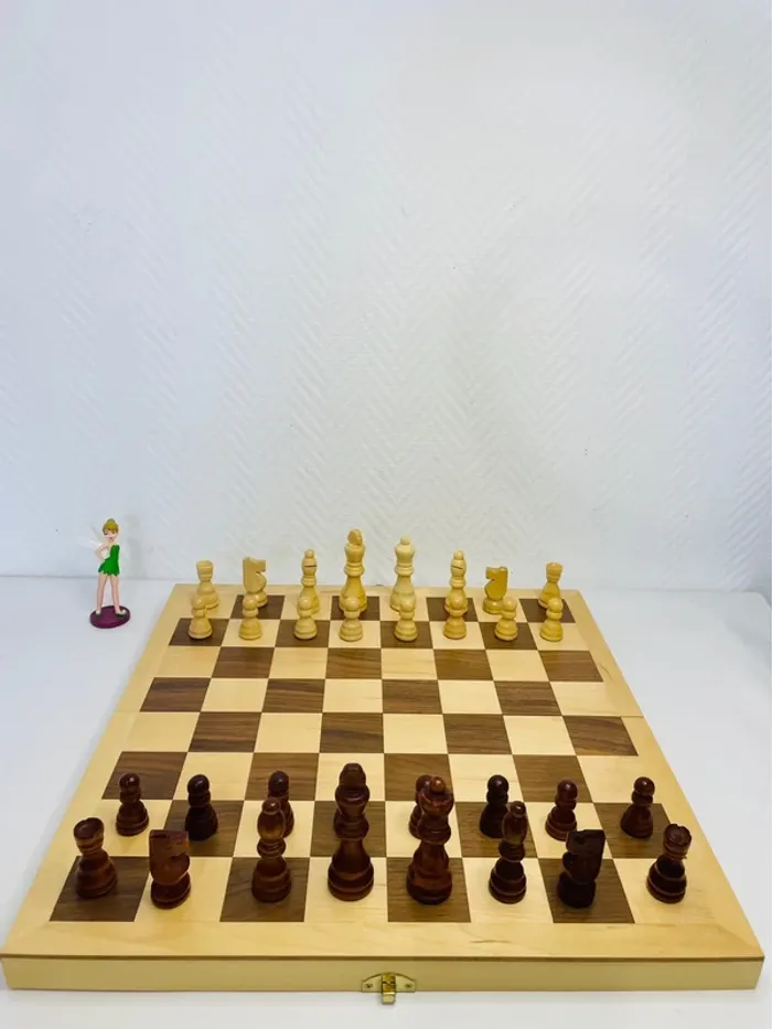 Jeu d’échecs en bois pliable - photo numéro 5