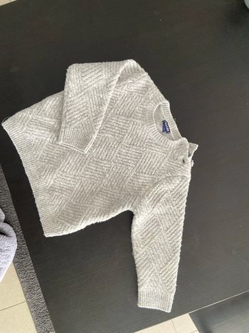Pull gris