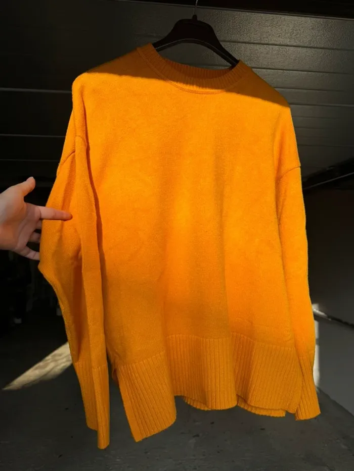 Pull orange Zara
