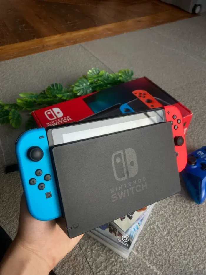 Nintendo · Switch - photo numéro 5