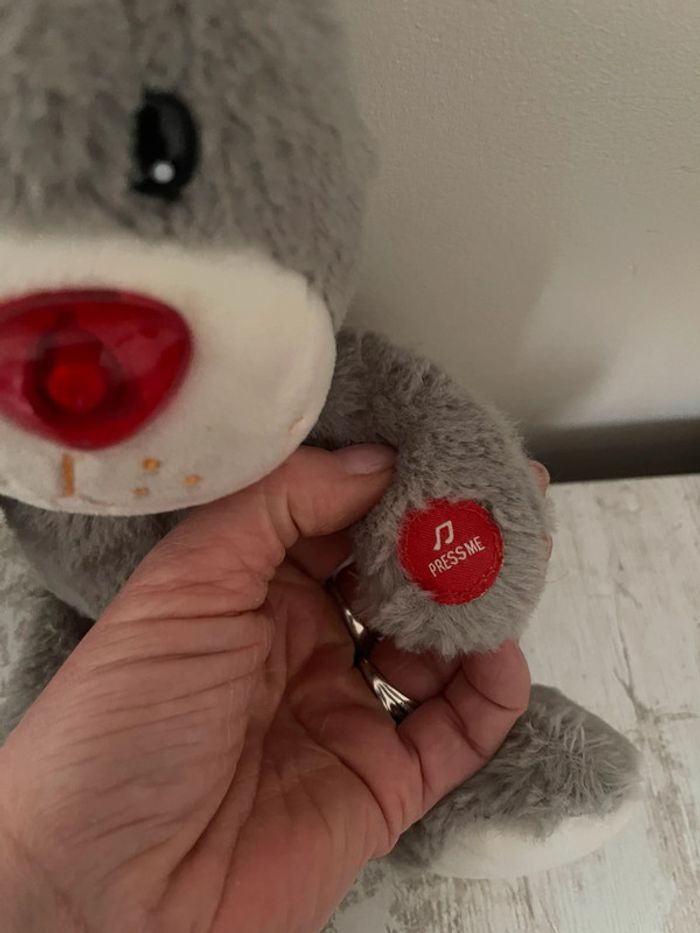 Peluche lapin musical - photo numéro 2