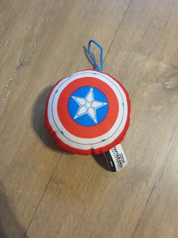 Peluche bouclier Captain America