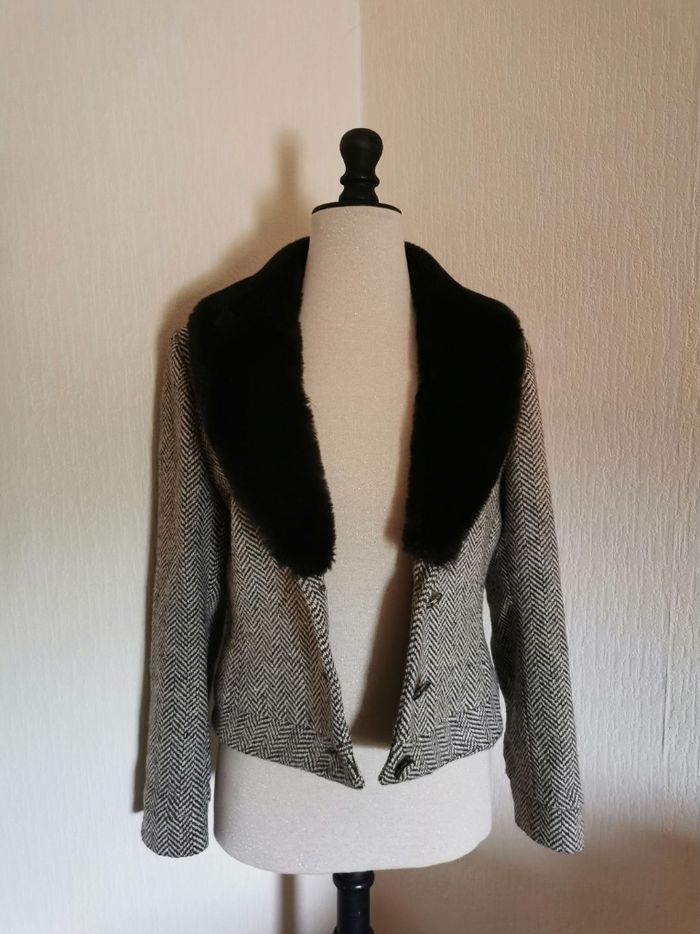 Veste courte marron et beige Burton T42 - photo numéro 2