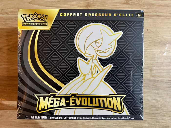 Lot de 2 Coffrets Dresseur d’Élite ME01 – Méga-Évolution Lucario & Gardevoir - photo numéro 2