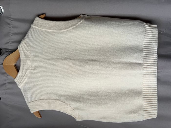 Deux gilets - photo numéro 6