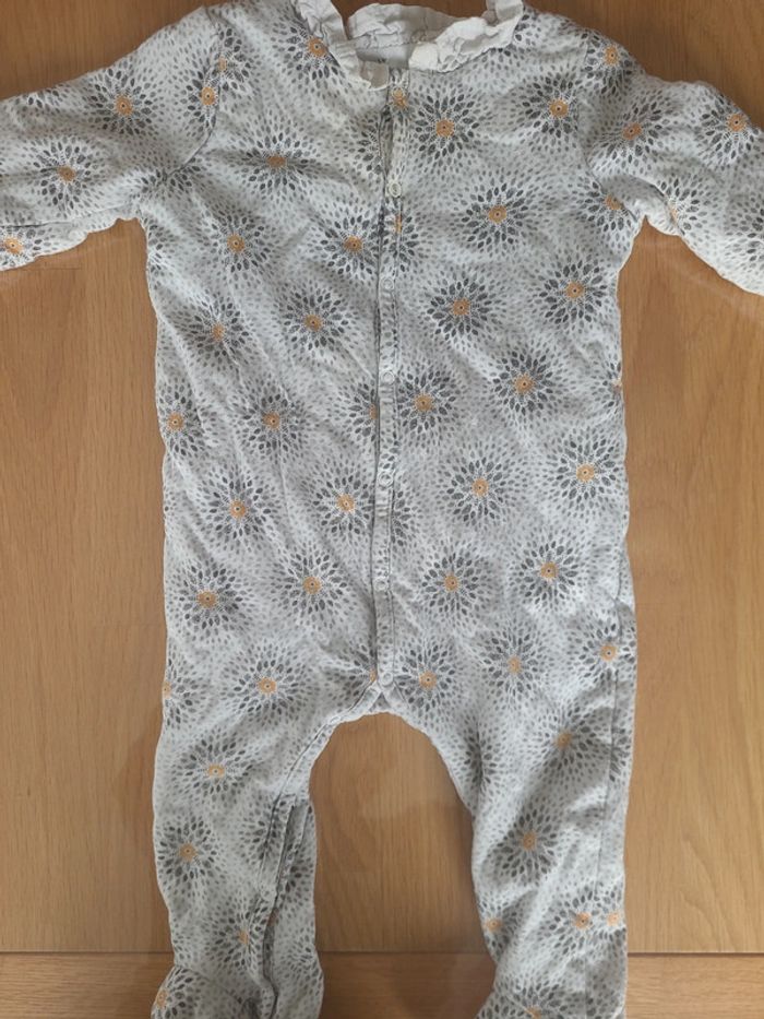 Lot pyjamas chauds 9 et 12 mois - photo numéro 2