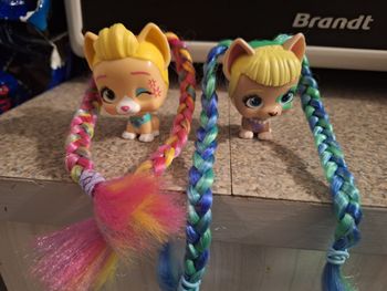 2 minis vip pets