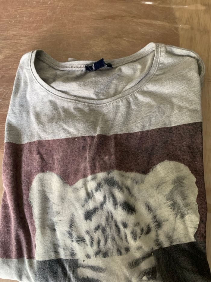 TEE shirt - photo numéro 1