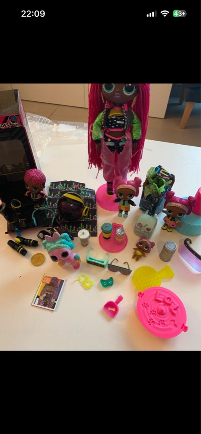 Poupée LOL OMG Dance Dance Dance Virtuelle - photo numéro 4