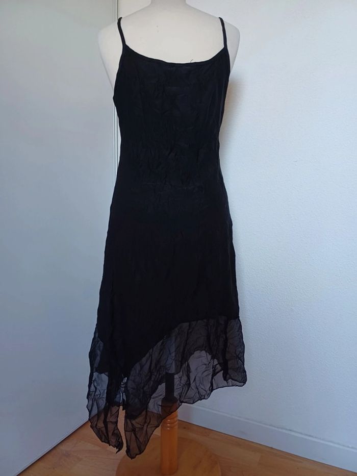 Robe noire en flanelle asymétrique - photo numéro 2