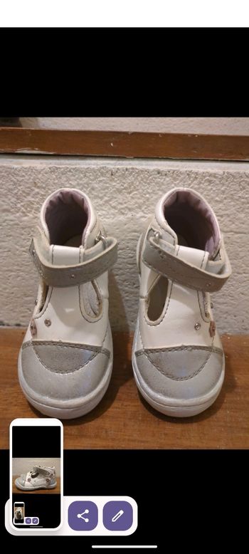 Vend chaussures 22