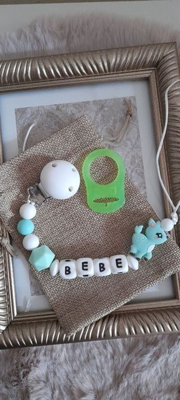 Attache tetine personnalisé avec adaptateur et pochette cadeau