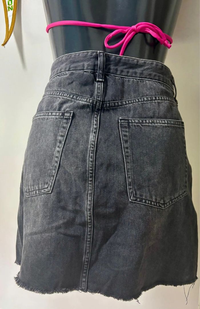 Jupe noire effet jean - Taille 36 - Look casual - photo numéro 6
