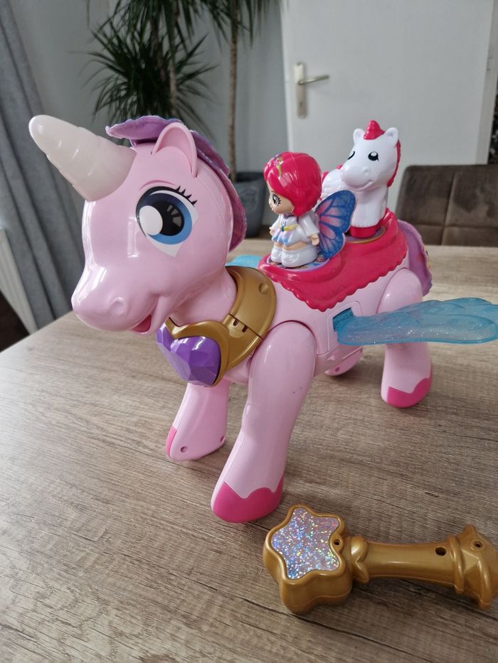 Cléophée, la licorne enchantée - photo numéro 2
