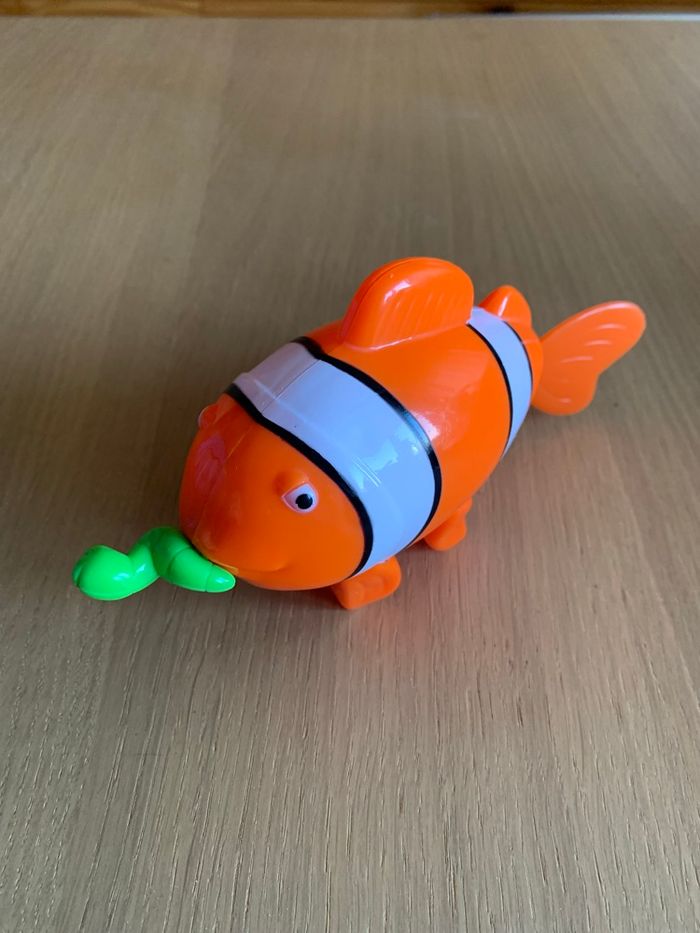 Poisson clown nageur jouet de bains tigex