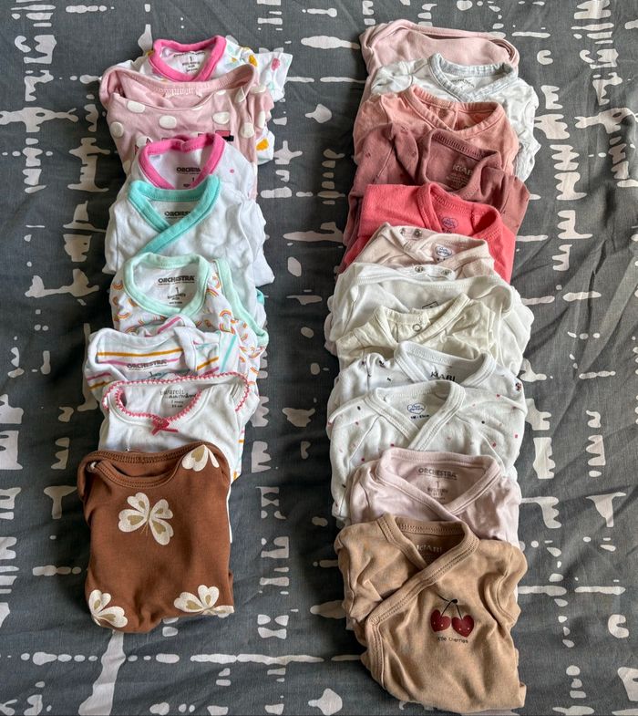 Lot vêtements bébé fille 1 mois - photo numéro 2