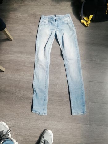 Jean effet usé taille M