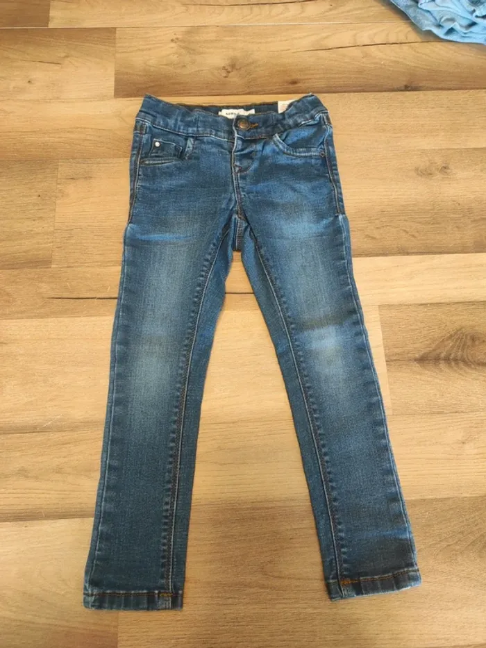 Pantalon 4 ans Name it en TBE