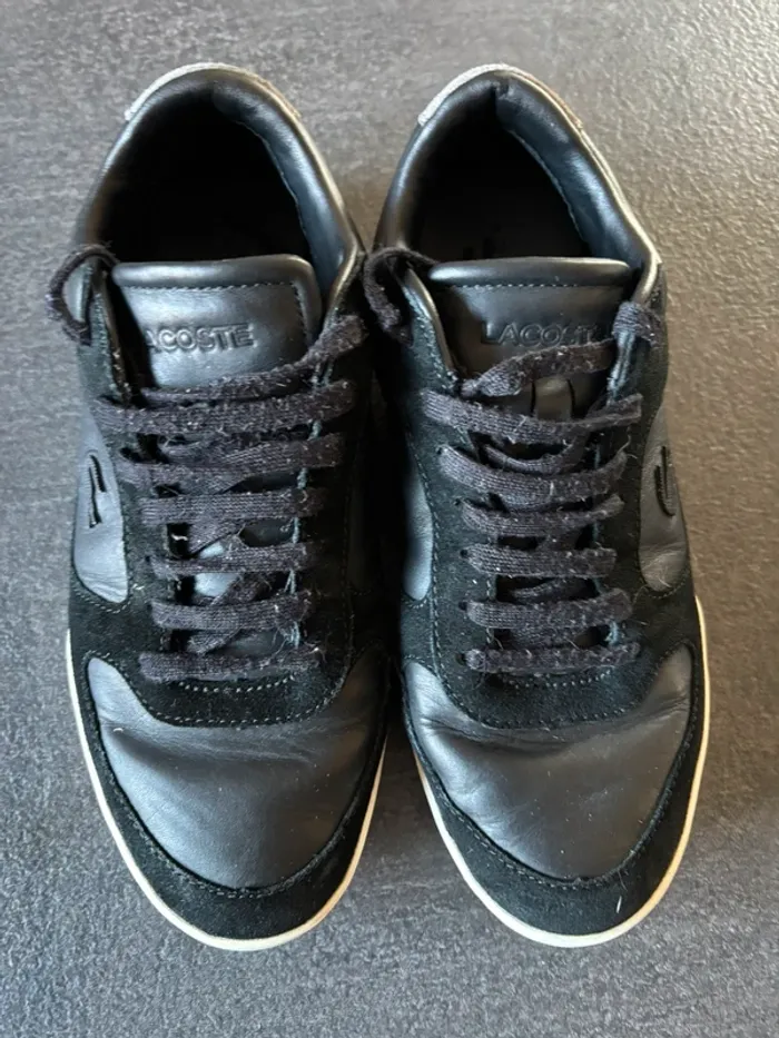 Basket Lacoste femme taille 40 en bon état - photo numéro 2