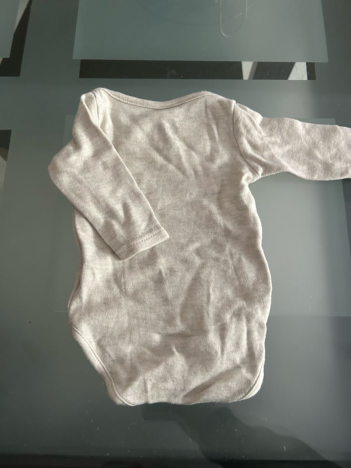 Lot 4 bodies manches longues - photo numéro 2