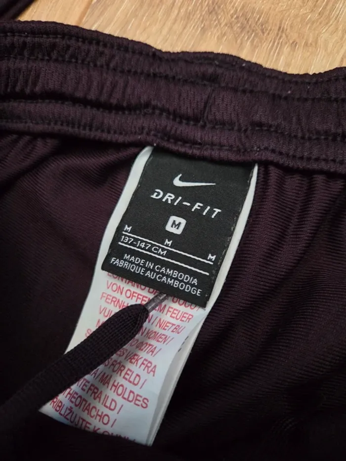 Jogging Nike  haut 128.137cm bas 137.147cm - photo numéro 5