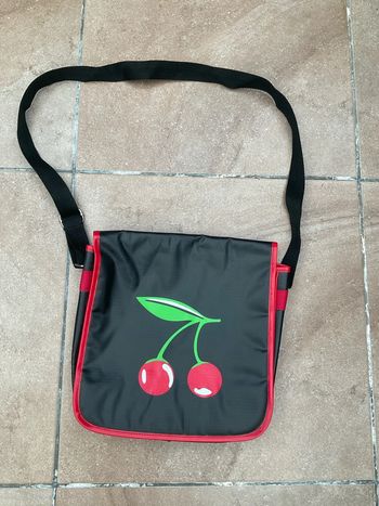Sac besace noire et cerise neuf (n°35)