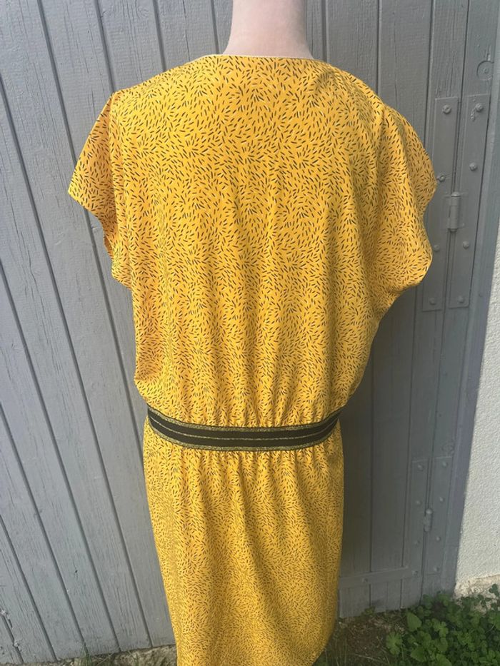 Robe été sans manches légère jaune noir col V décolleté - photo numéro 3