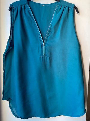 Haut sans manches vert bouteille