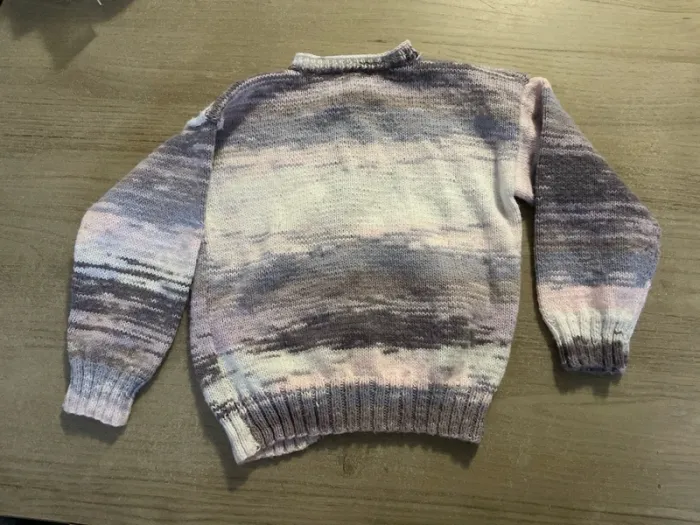 Gilet en laine fait main taille 5-6 ans - photo numéro 3