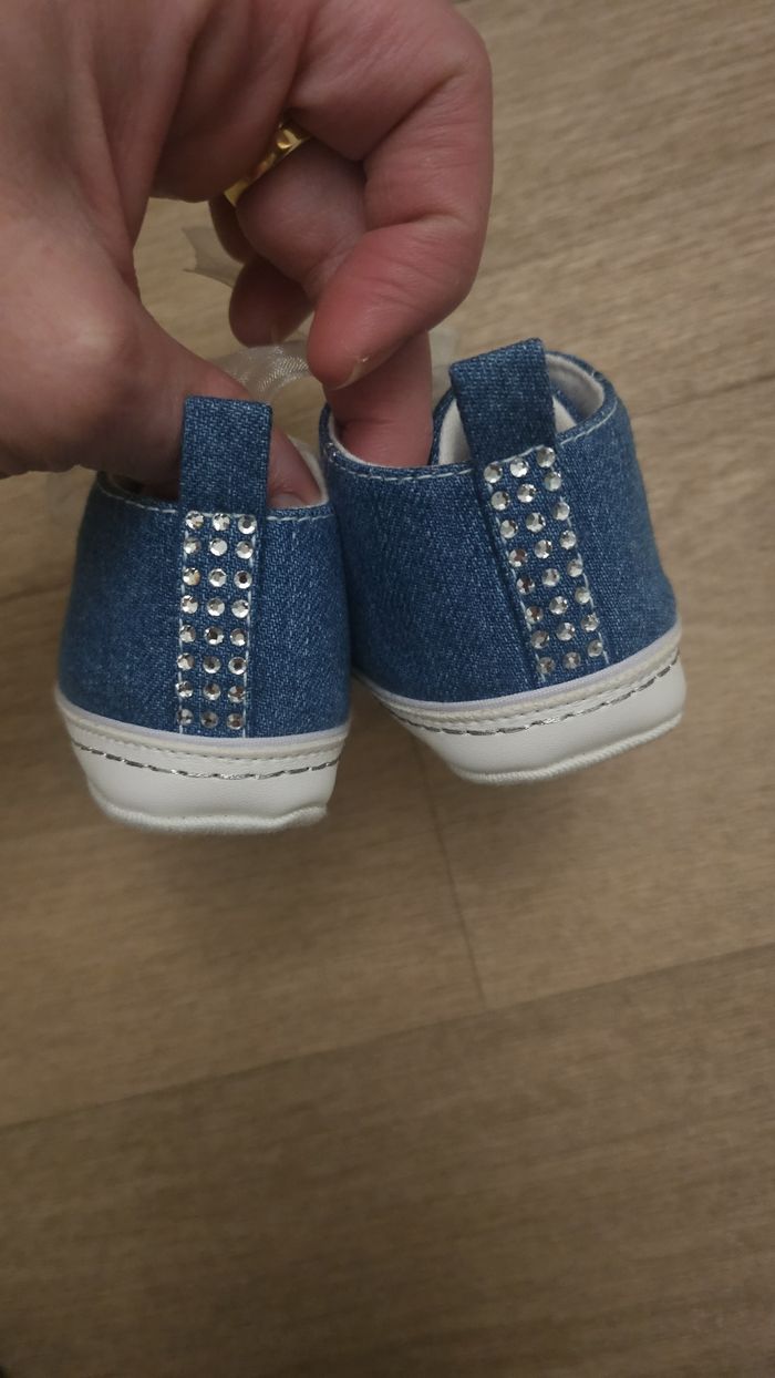 Jolie petite a strass - photo numéro 4