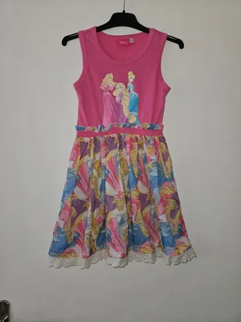 Robe Disney princesse 7/8 ans